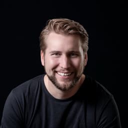 Nico Martin's picture